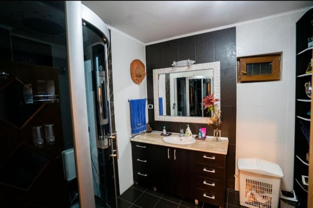 Casa Mona Βίλα Oradea Εξωτερικό φωτογραφία